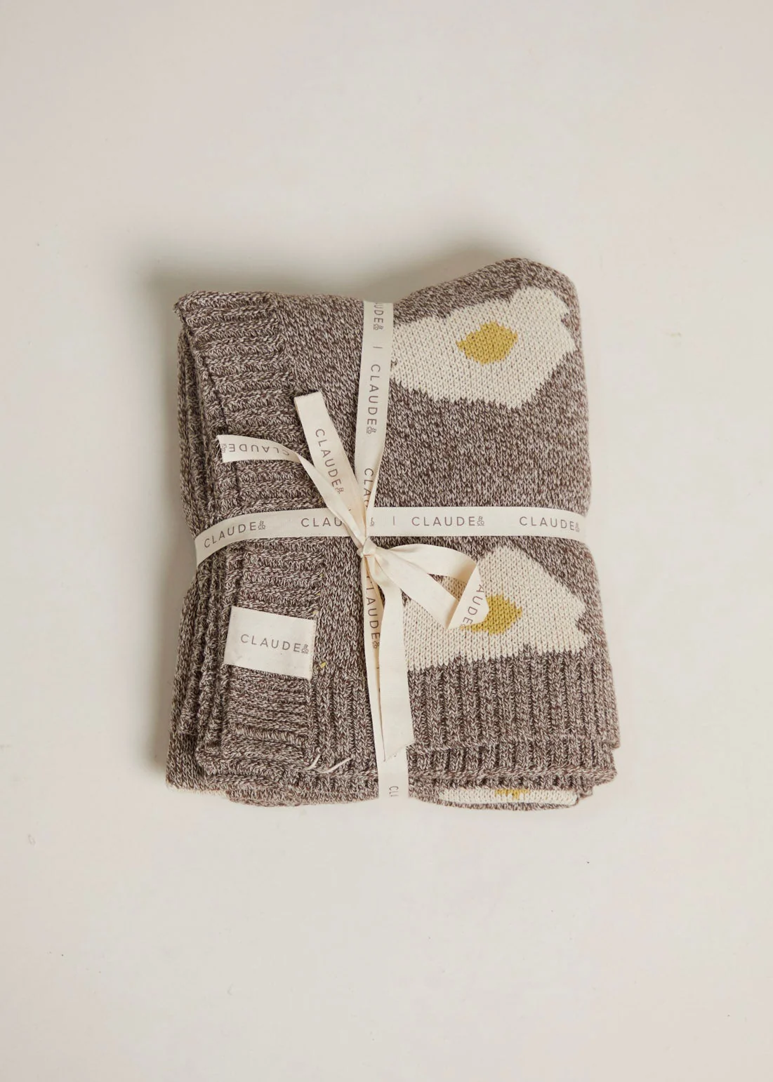 Egg Coco Knitted Blanket