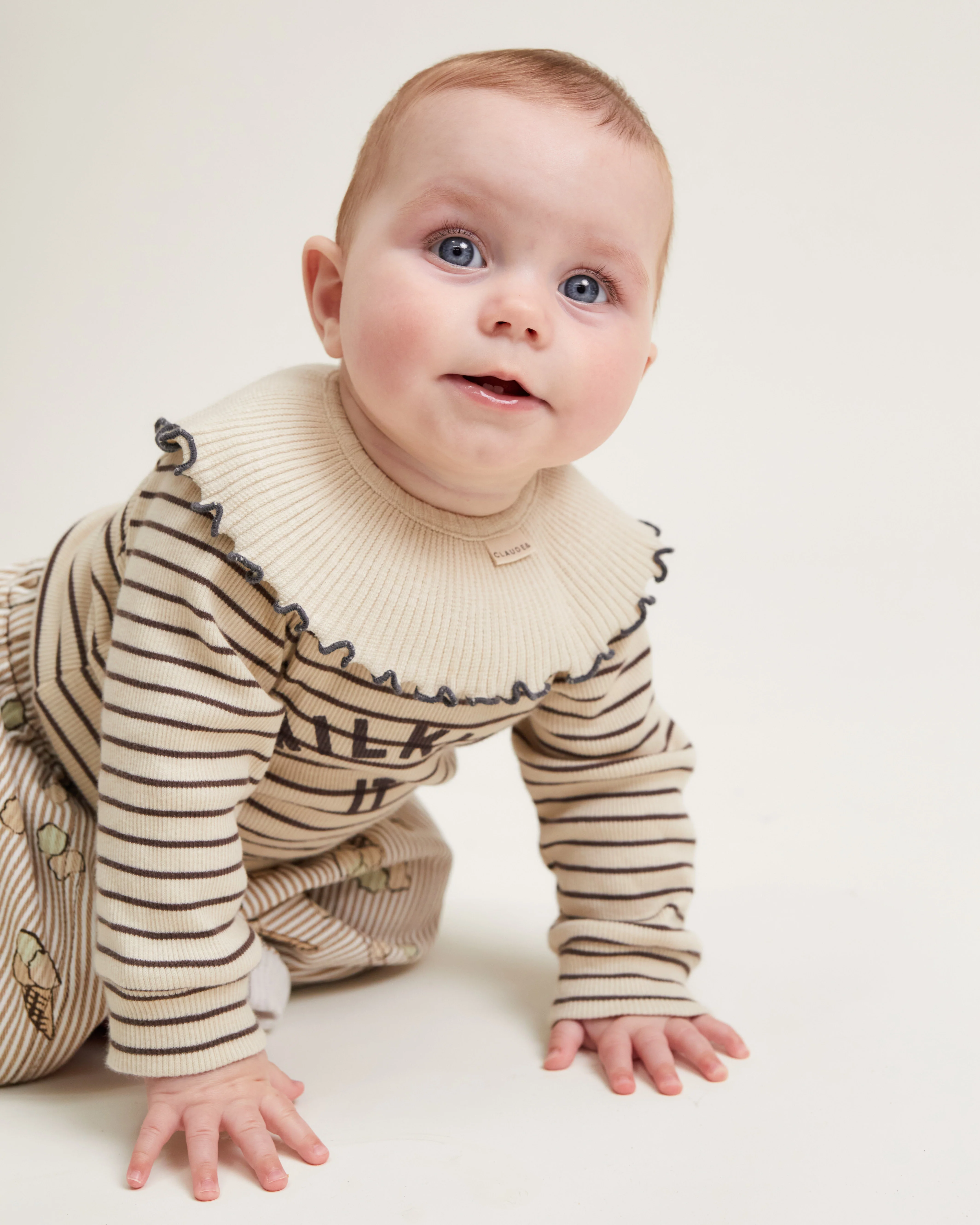 Bobbi Oat Collar Bib - Image 7